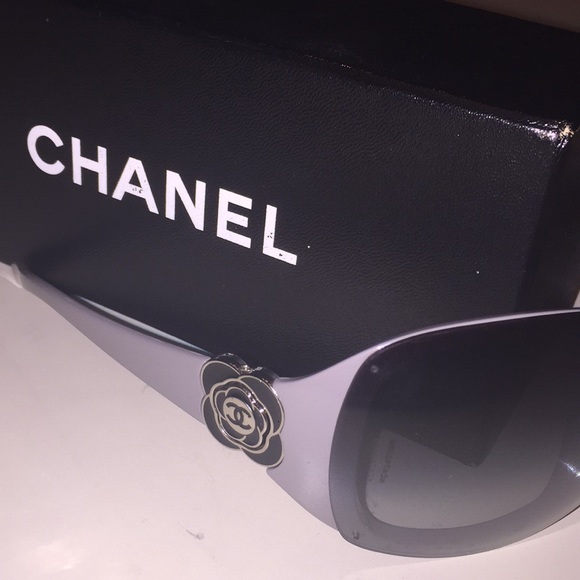 Chanel Sunglasses - Picture 4 of 8